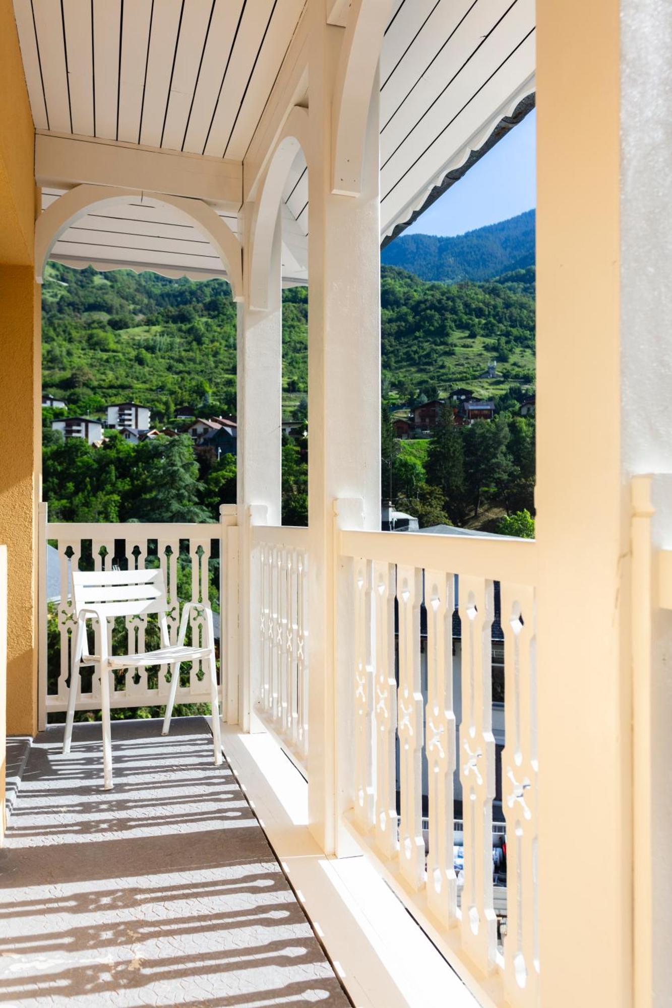 Hotel Le Belvedere Брид-Ле-Бэн Экстерьер фото